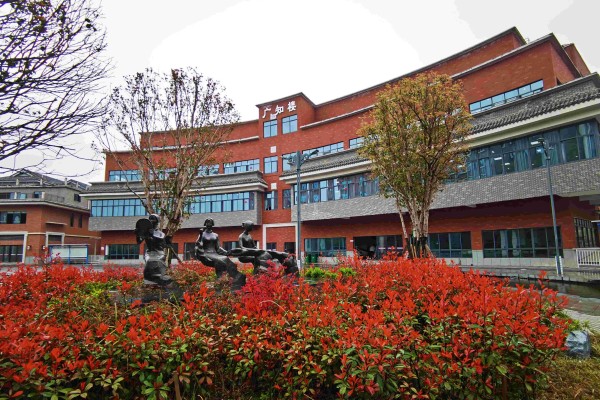 初中起点：长沙科技工程学校
