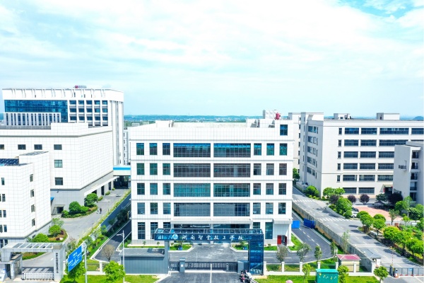 初中起点：2025年湖南智云技工学校