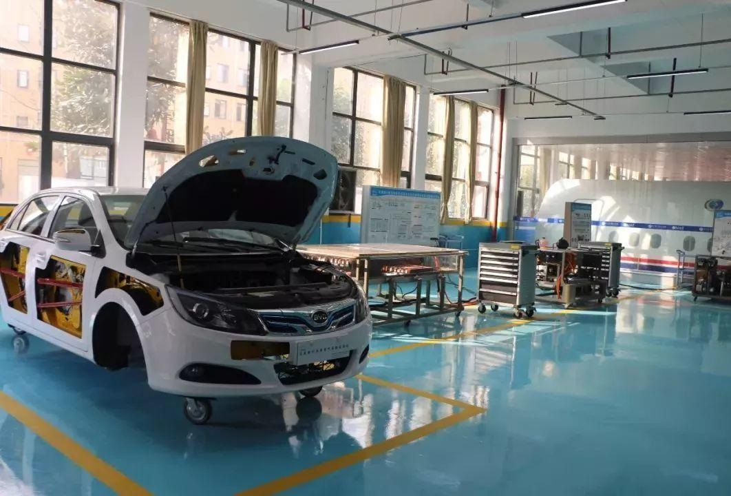 长沙市湘华中等职业学校